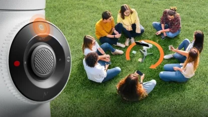 גימבל לסמארטפון Insta360 Flow 2 Proקיט גימבל לסמארטפון Flow 2 AI Tracker Bundle מבית Insta360