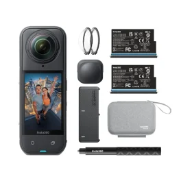מצלמה וקיט אביזרים  Insta360 X5 ESSENTIAL BUNDLE