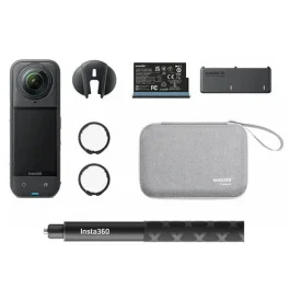 מצלמה וקיט אביזרים  Insta360 X5 ESSENTIAL BUNDLE