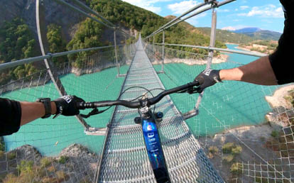 מצלמת אקסטרים אינסטה360 X3