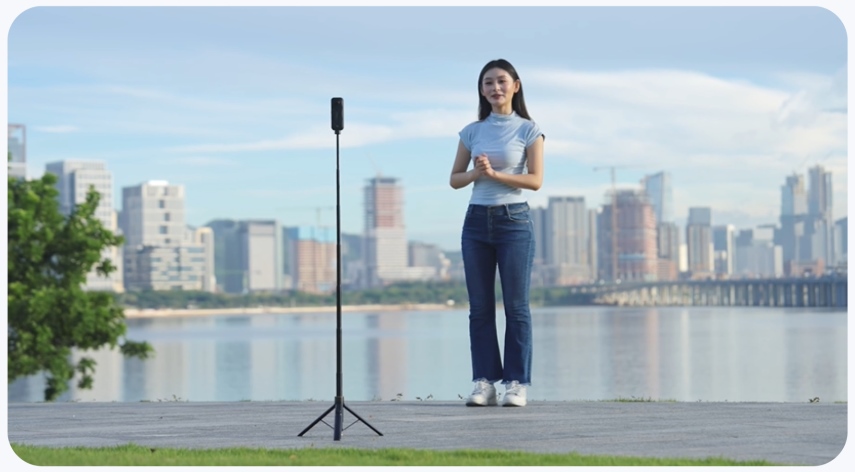 מוט סלפי עם חצובה ושלט 2 ב-1 Selfie Stick + Throwpod Remote Kit