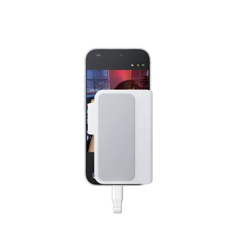 מסך סלפי אחורי לסמארטפון עם תאורה Insta360 Snap Selfie Screen