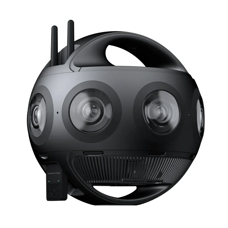 מצלמת 360 VR סינמטית Insta360 Titan 11K