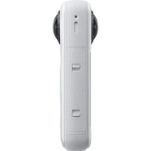 מצלמת אקסטרים Insta360 X5